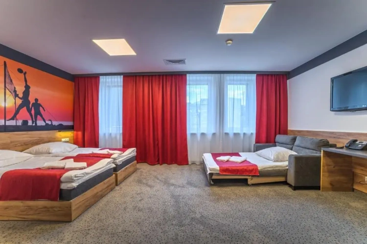 Standard Triple room