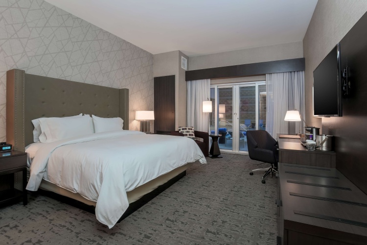 DoubleTree by Hilton Evansville photo 8