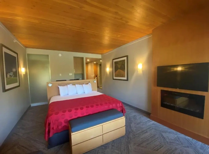 Standard Double room with balcony and with city view