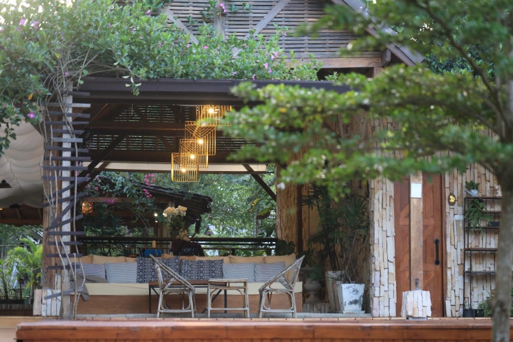 Double Bungalow