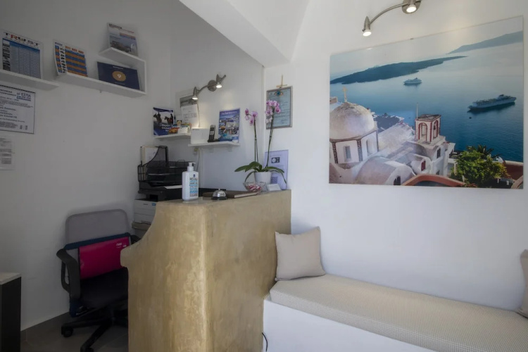 Eva's House