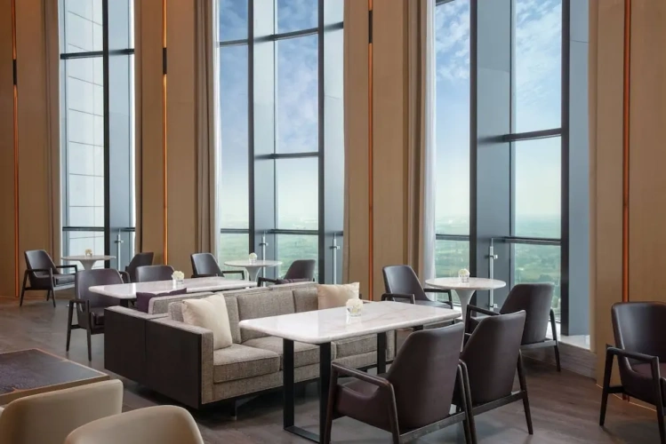1 Bedroom Double Club Suite