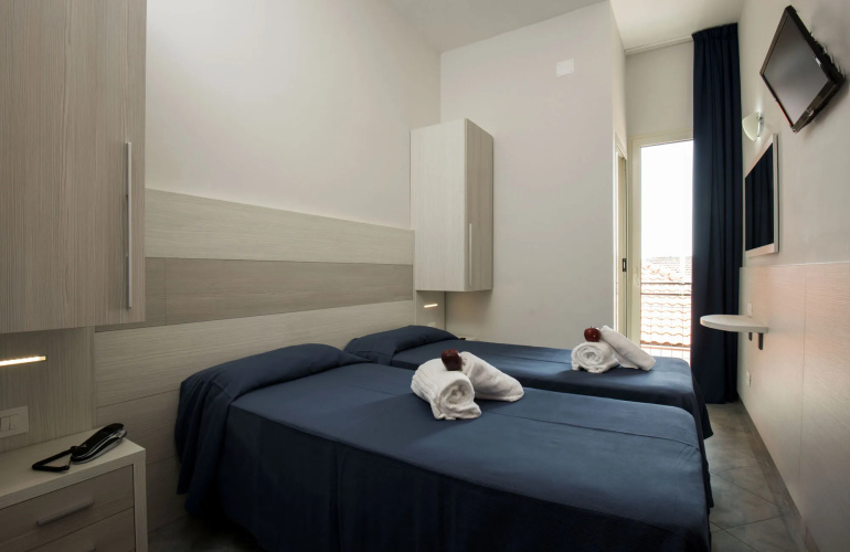 Hotel Scarlet