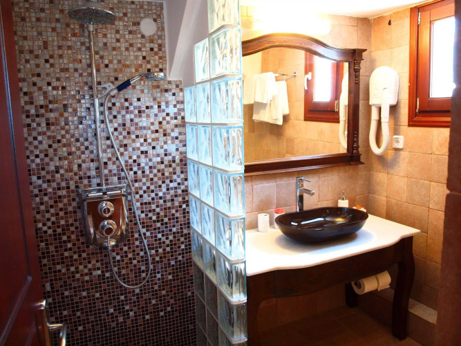 Smaragdi Hotel