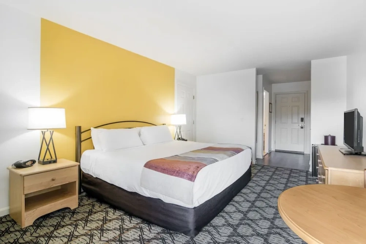 Standard Double room with balcony