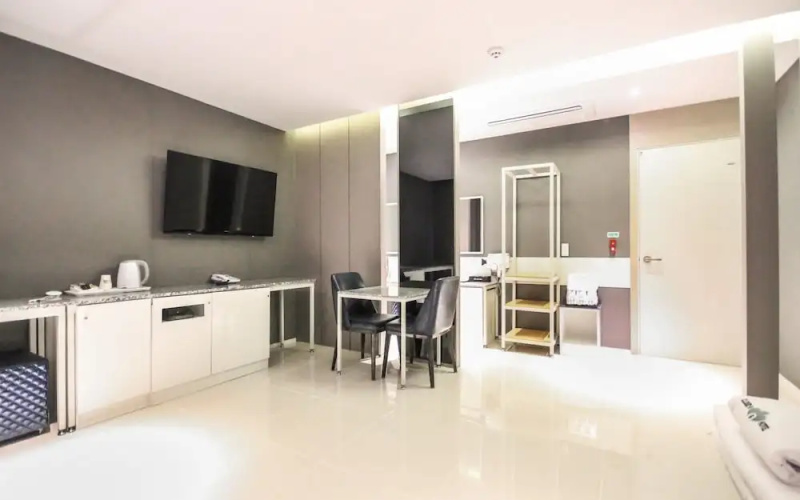 Yeongdeok Gangguhang Cloud Hotel