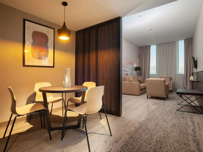 1 Bedroom Suite
