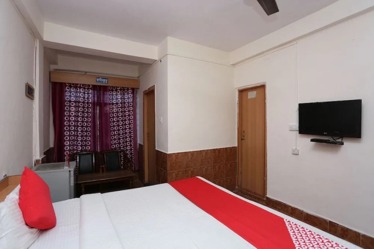 OYO Flagship 22884 Hotel Shingar