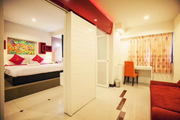 Ayara Grand Palace Hotel