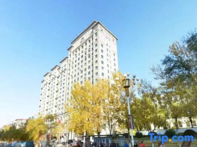 Youyue Theme Hotel