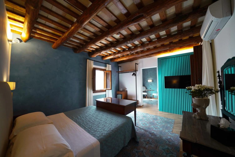Hotel Carmine