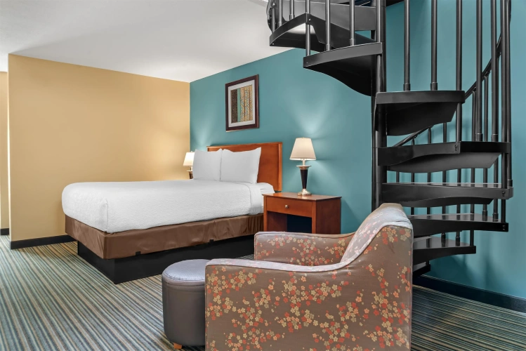 Quadruple Suite