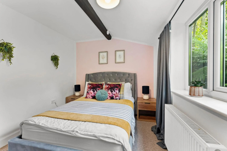 200 years old Easter Cottage with Stunning Views