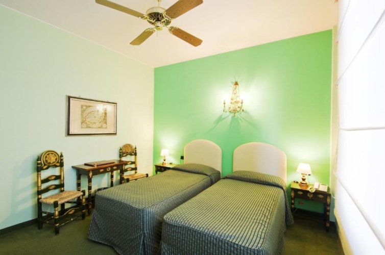 Twin room