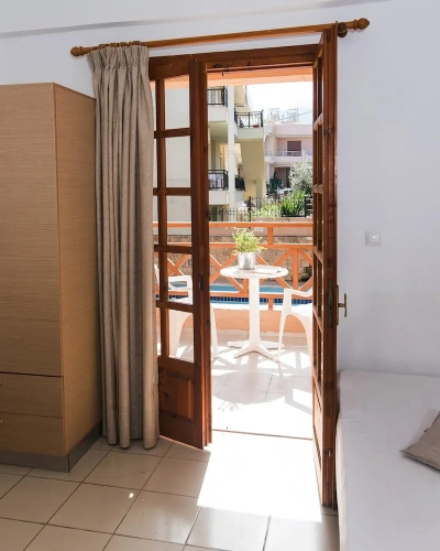 Standard Twin Apartment