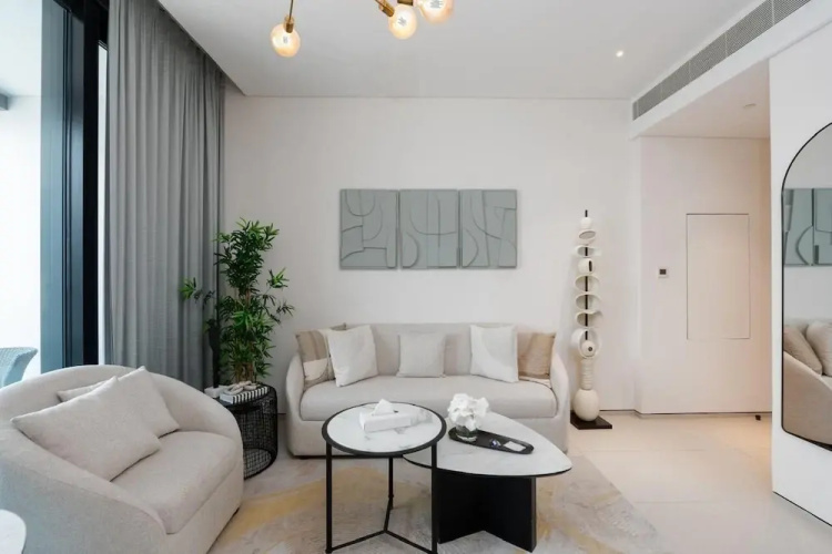 Beachfront 1BR Jumeirah Gate Tower 1