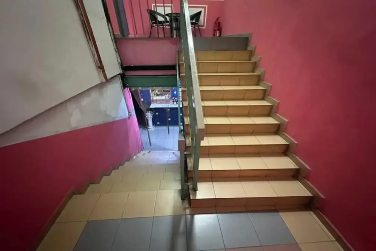 I Rose Budget Hotel