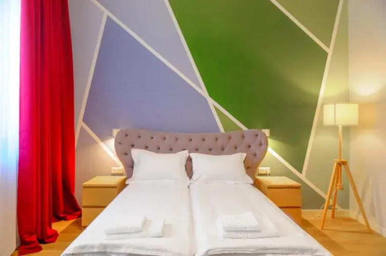 H 11 Downtown Aparthotel