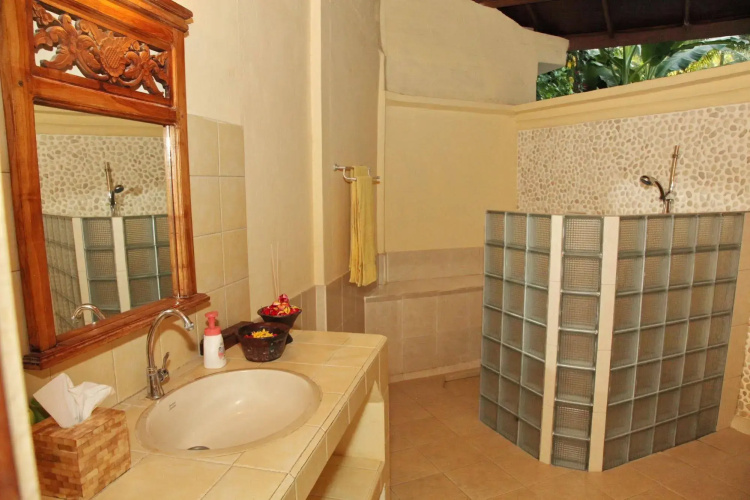 Felicianas Resort