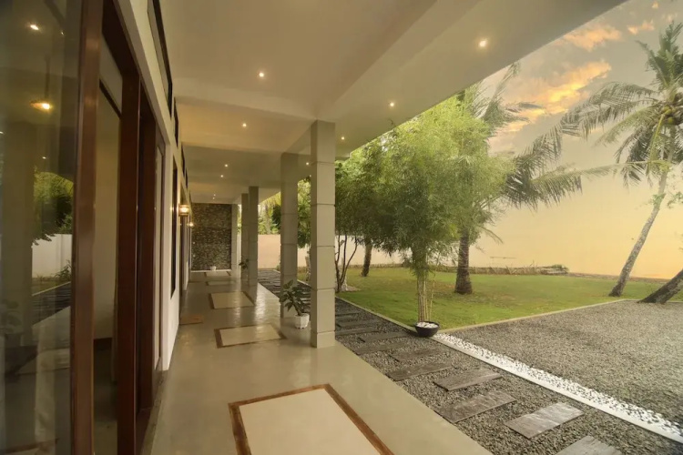 Hiru Lagoon Negombo