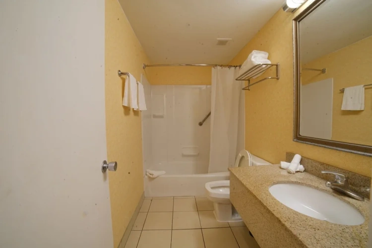 Economy room