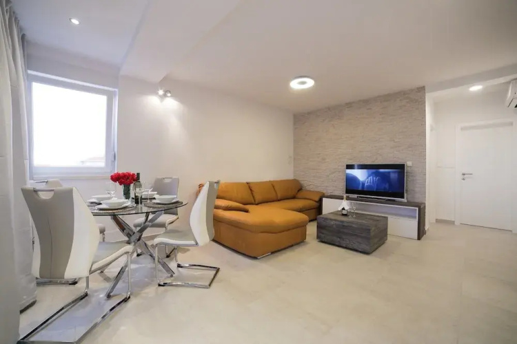 Apartments Goran
