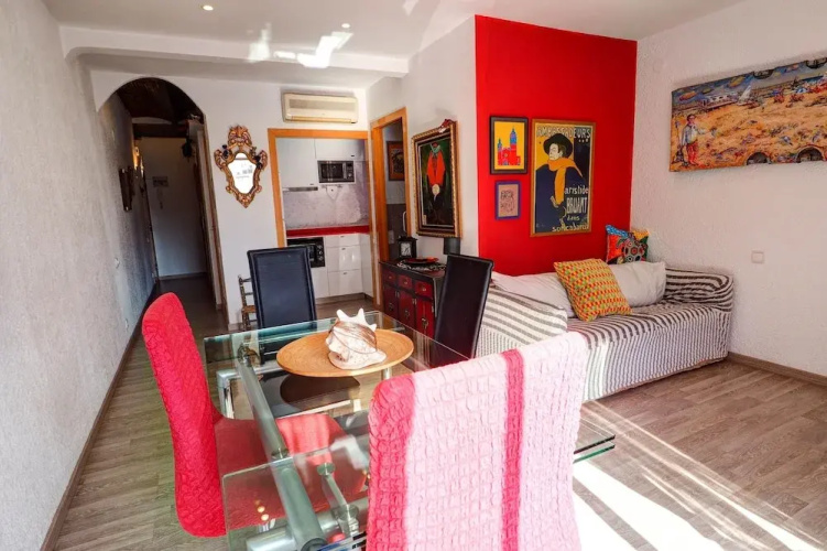 Aquarium Apartment