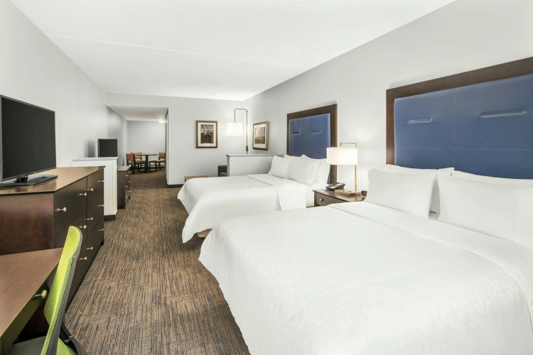 Holiday Inn Express Hotel & Suites Wilmington-Newark photo 8