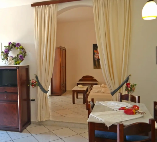 Standard Triple room with balcony