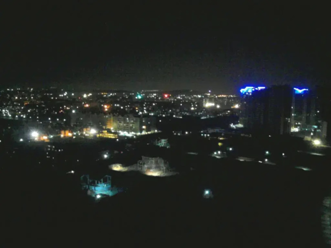 Amanora Park Town