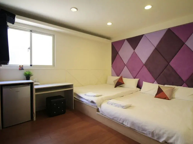 Fengjia Hello Hostel
