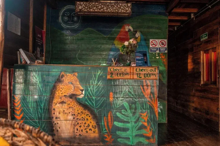 The Mompe Hostal Beach