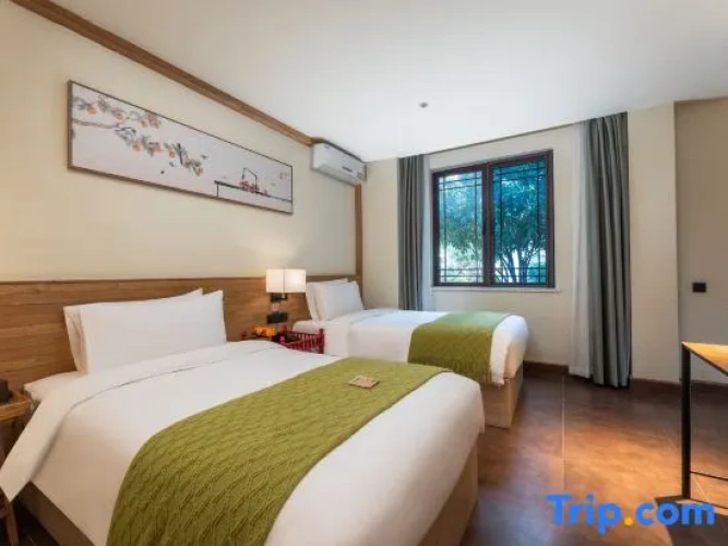 Standard Double room with garden view