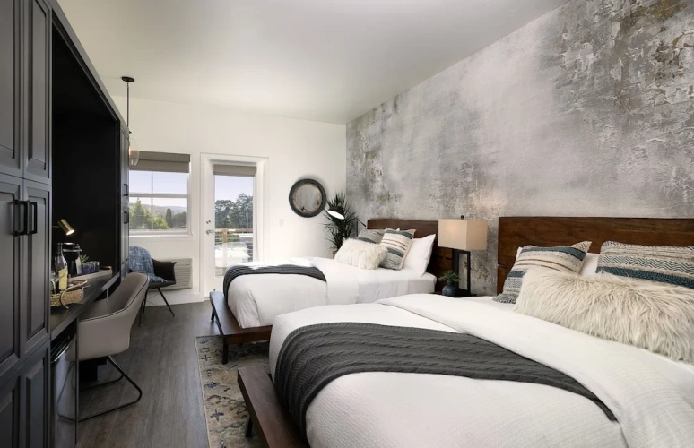 Deluxe Quadruple room