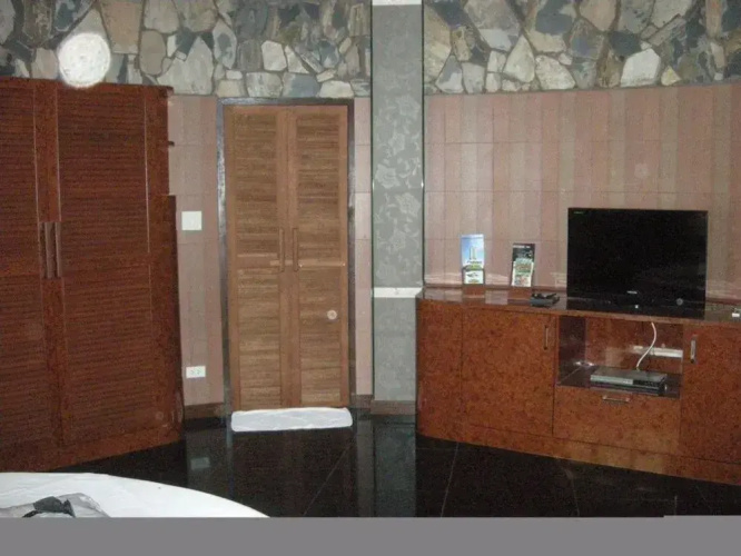 Two Tiger Resort & Spa