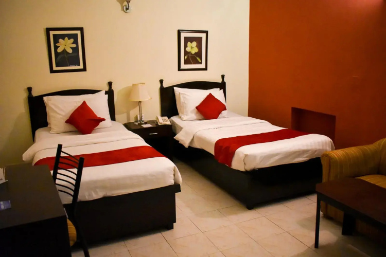 Herfa Inn Lahore