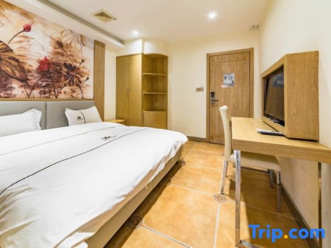 Deluxe Family Suite