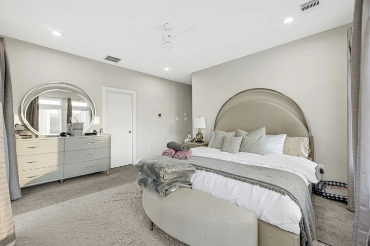 3 Bedrooms Deluxe Cottage