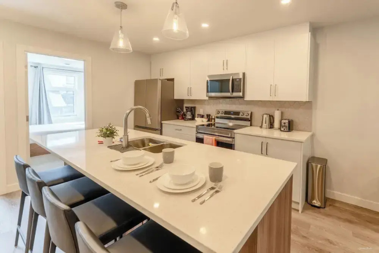 Skyridge 401 by Canmore Premier