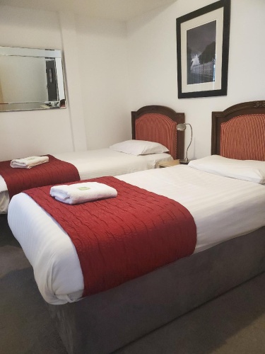 Standard Twin room
