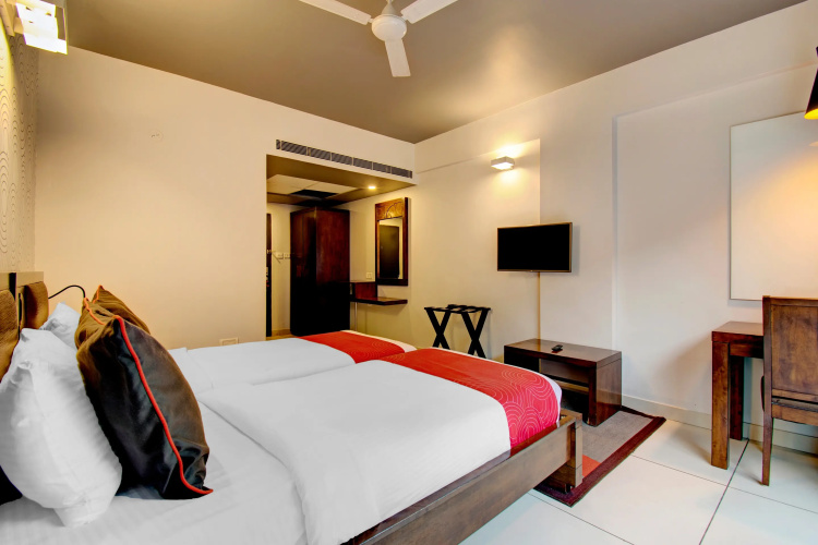 OYO Flagship 16484 Indiranagar