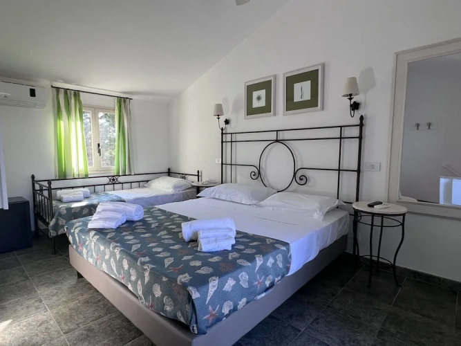 Standard Quadruple room