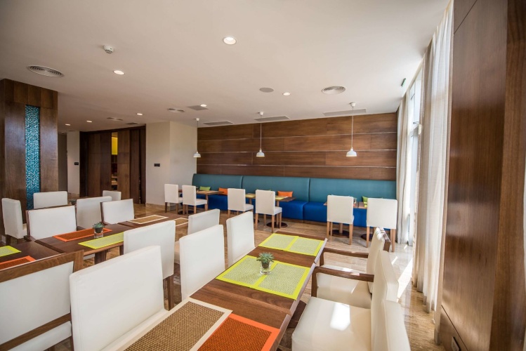 Hampton by Hilton Santo Domingo Airport photo 17