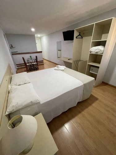 Deluxe Triple room with city view