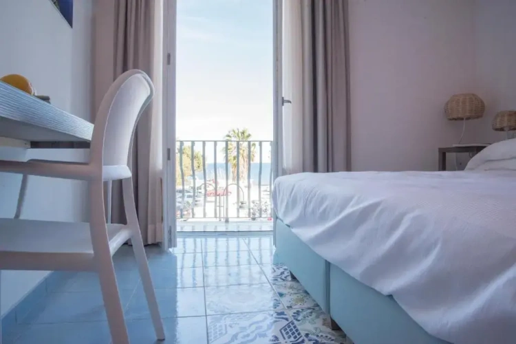 Standard Double room with sea view