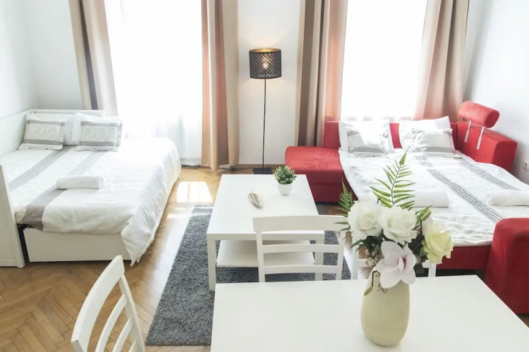 Real Apartments Revay