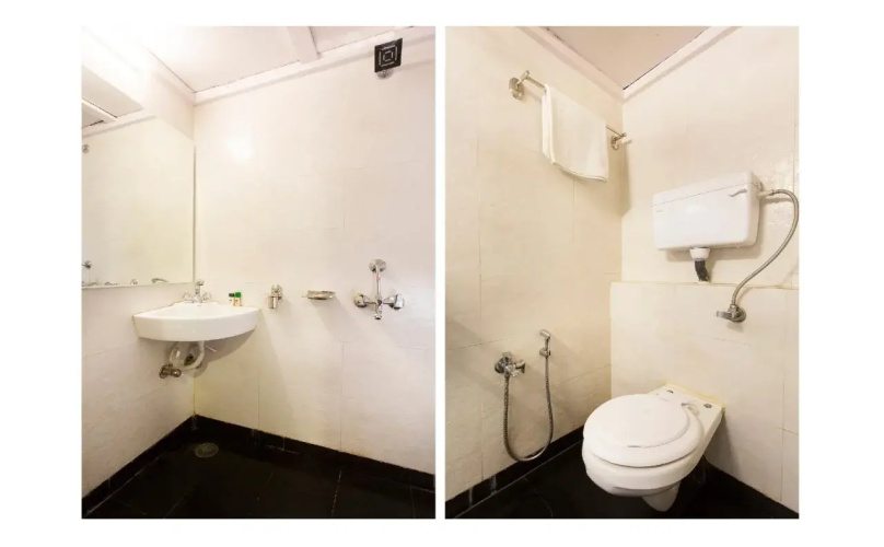 OYO 9806 Hotel Arvi