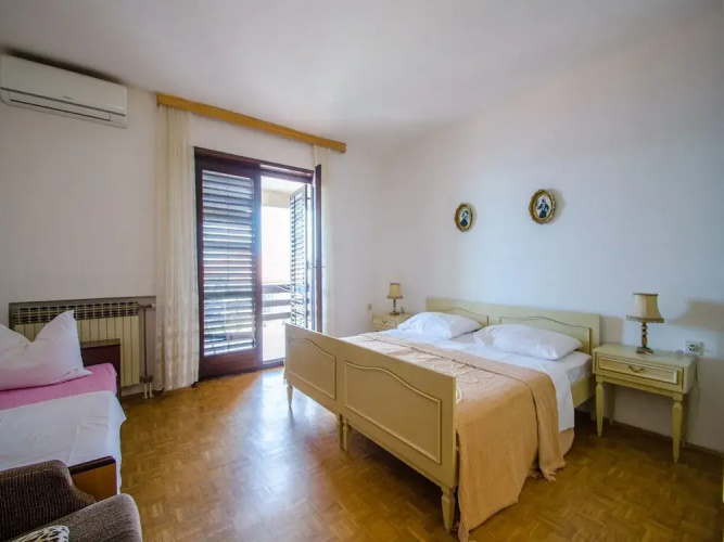 Apartments Desa