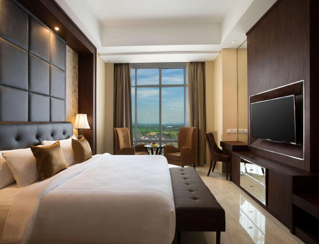 Grand Mercure Solo Baru