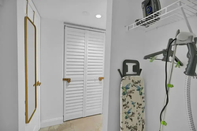 Zeus Sanctuary in Brickell Miami